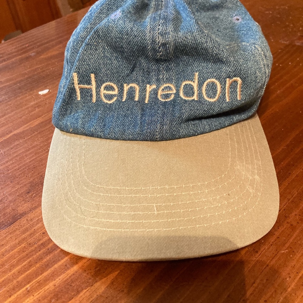 OS adjustable Womens hat 🧢 Sportsman Henredon adjustable in back
